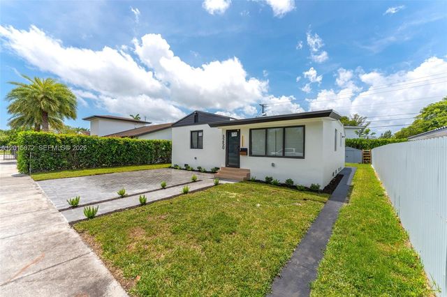 3250 SW 68th Ave, Miami, FL 33155