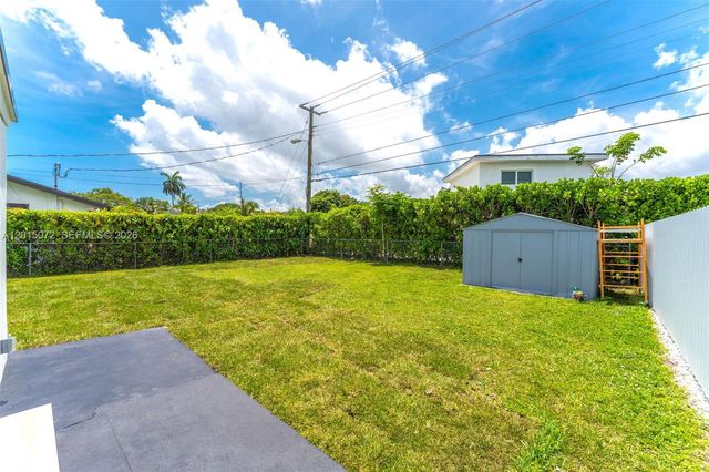 3250 SW 68th Ave, Miami, FL 33155