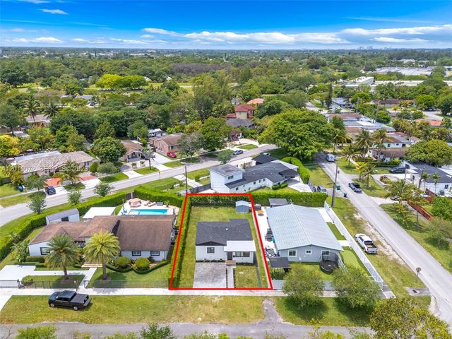 3250 SW 68th Ave, Miami, FL 33155