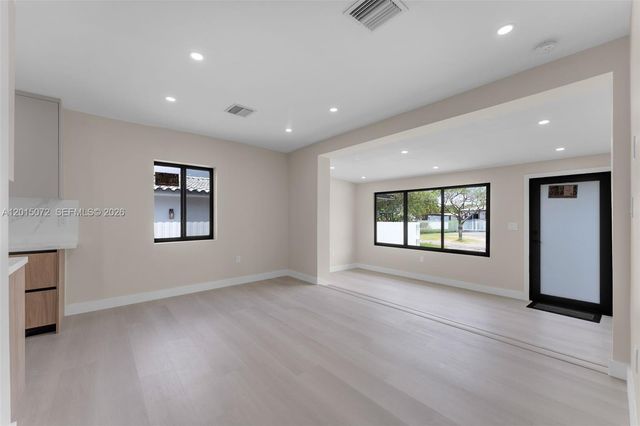 3250 SW 68th Ave, Miami, FL 33155