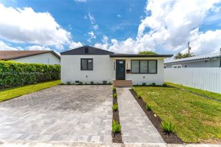 3250 SW 68th Ave, Miami, FL 33155