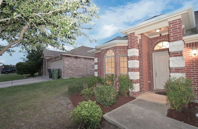 1204 Varacruz Drive, Arlington, TX 76010