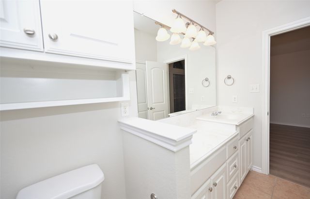 1204 Varacruz Drive, Arlington, TX 76010