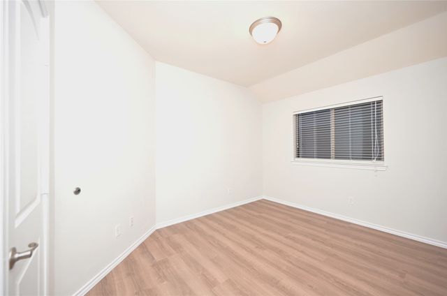 1204 Varacruz Drive, Arlington, TX 76010