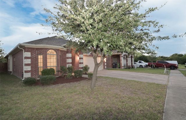 1204 Varacruz Drive, Arlington, TX 76010