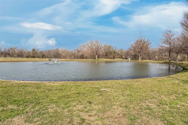 1204 Varacruz Drive, Arlington, TX 76010