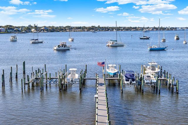 624 SW Saint Lucie Crescent 406, Stuart, FL 34994