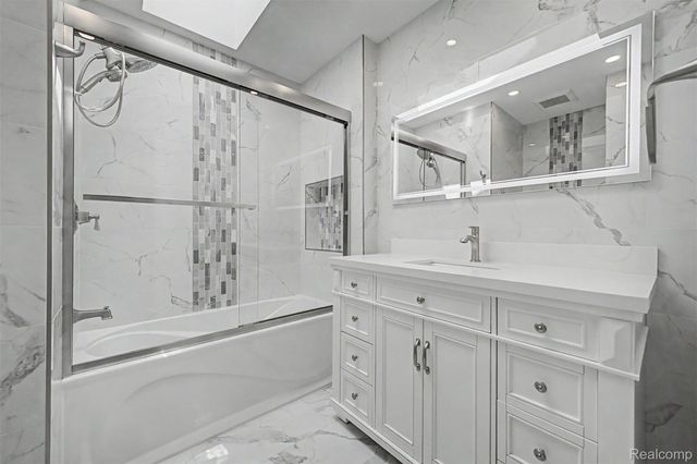 35105 Wellston Avenue, Sterling Heights, MI 48312