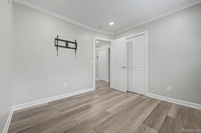 35105 Wellston Avenue, Sterling Heights, MI 48312