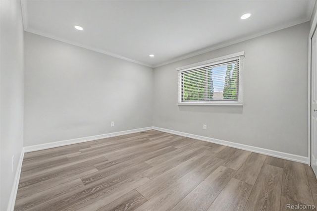 35105 Wellston Avenue, Sterling Heights, MI 48312