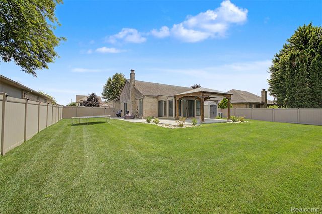 35105 Wellston Avenue, Sterling Heights, MI 48312