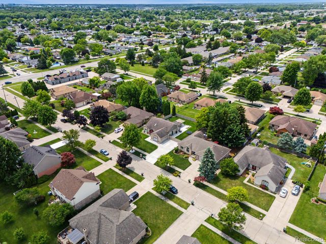 35105 Wellston Avenue, Sterling Heights, MI 48312