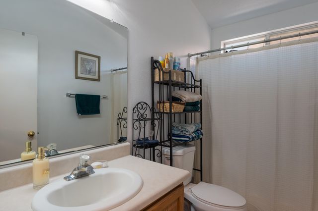 6123 CYONUS Avenue NW, Albuquerque, NM 87114