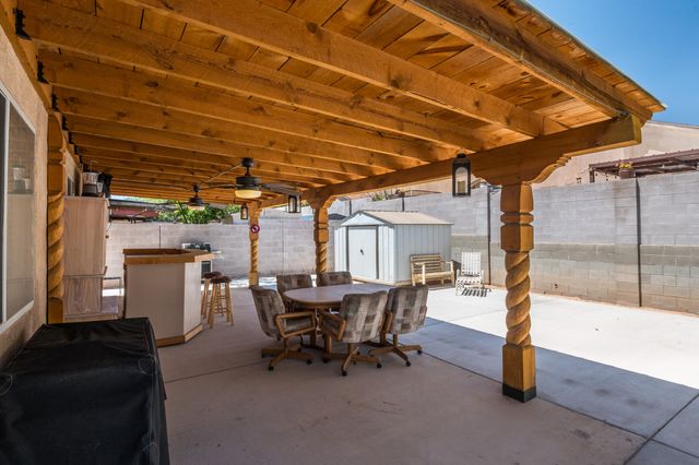 6123 CYONUS Avenue NW, Albuquerque, NM 87114