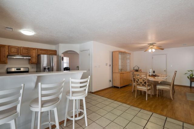 6123 CYONUS Avenue NW, Albuquerque, NM 87114