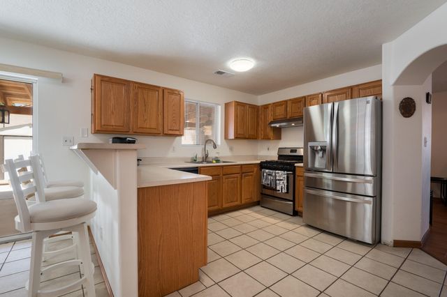 6123 CYONUS Avenue NW, Albuquerque, NM 87114