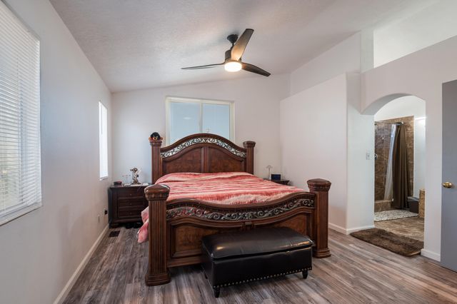 6123 CYONUS Avenue NW, Albuquerque, NM 87114