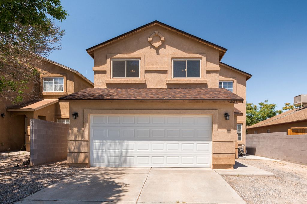 6123 CYONUS Avenue NW, Albuquerque, NM 87114