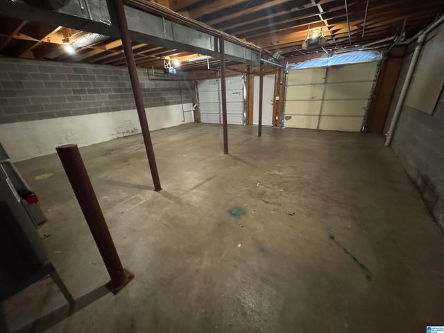 1873 PEBBLE LAKE DRIVE, Birmingham, AL 35235