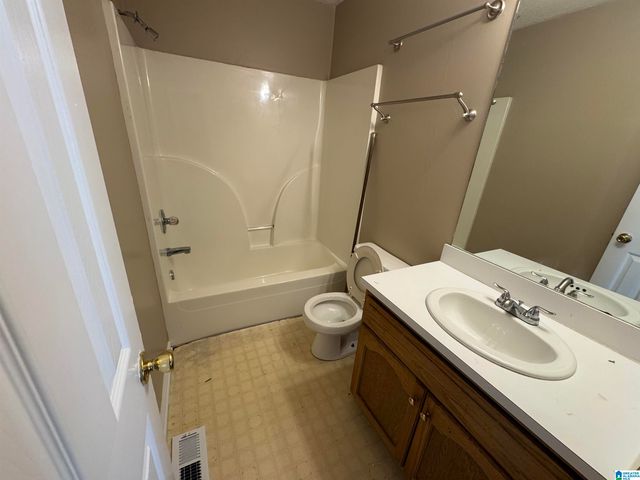 1873 PEBBLE LAKE DRIVE, Birmingham, AL 35235