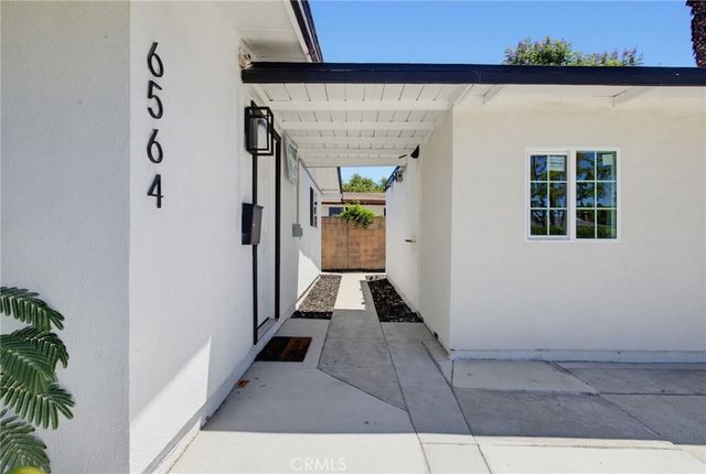 6564 Kelvin Avenue, Los Angeles, CA 91306