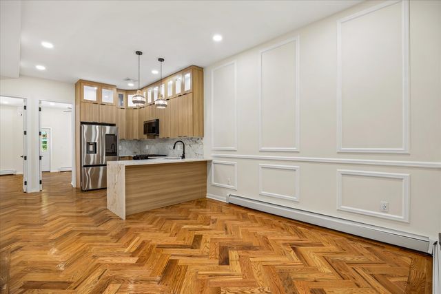 534 KOSCIUSZKO Street, New York City, NY 11221