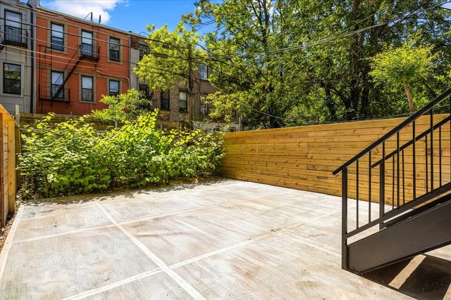 534 KOSCIUSZKO Street, New York City, NY 11221