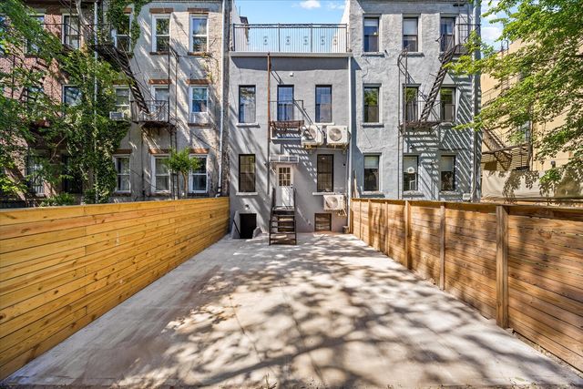 534 KOSCIUSZKO Street, New York City, NY 11221