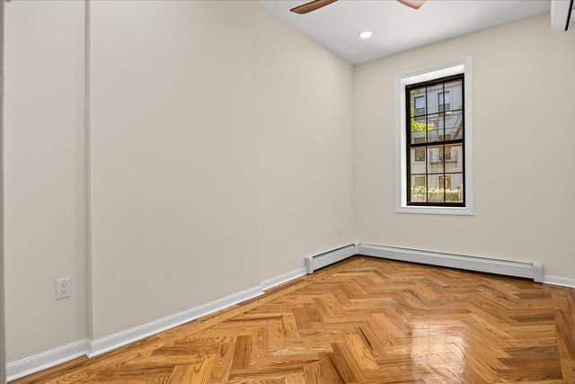 534 KOSCIUSZKO Street, New York City, NY 11221