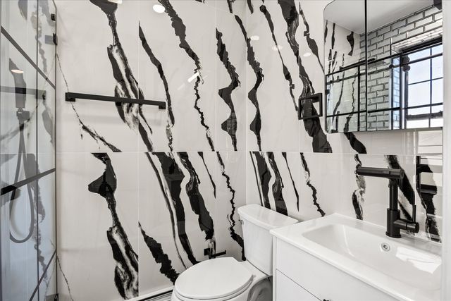 534 KOSCIUSZKO Street, New York City, NY 11221