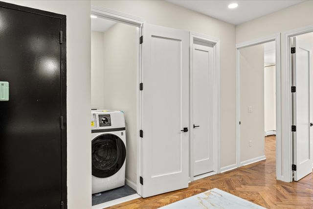 534 KOSCIUSZKO Street, New York City, NY 11221
