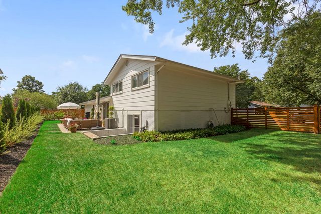 1717 Vassar Court, Schaumburg, IL 60193