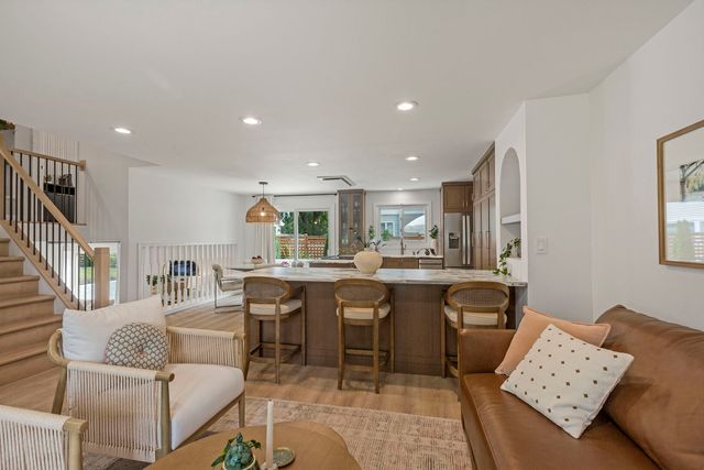 1717 Vassar Court, Schaumburg, IL 60193