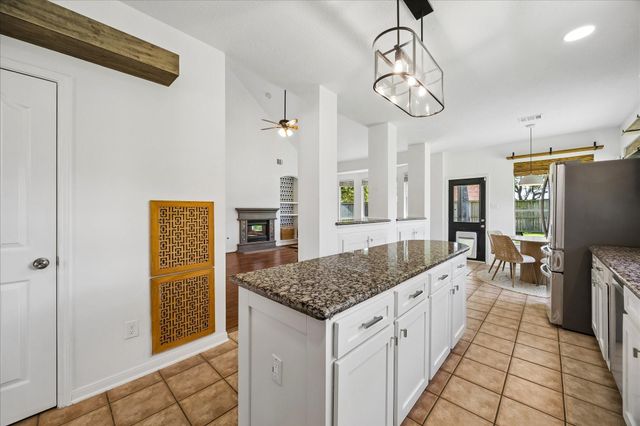 7919 Clarion Way, Houston, TX 77040