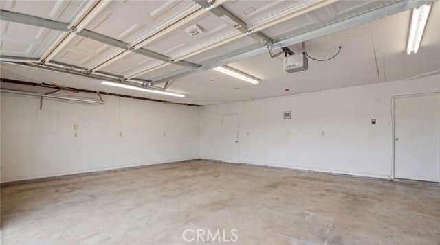 7589 Glider Ave, Hesperia, CA 92345