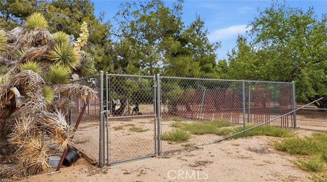 7589 Glider Ave, Hesperia, CA 92345