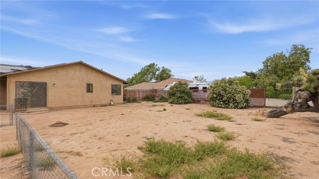 7589 Glider Ave, Hesperia, CA 92345