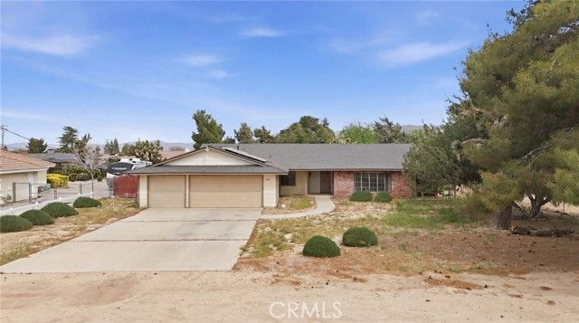7589 Glider Ave, Hesperia, CA 92345