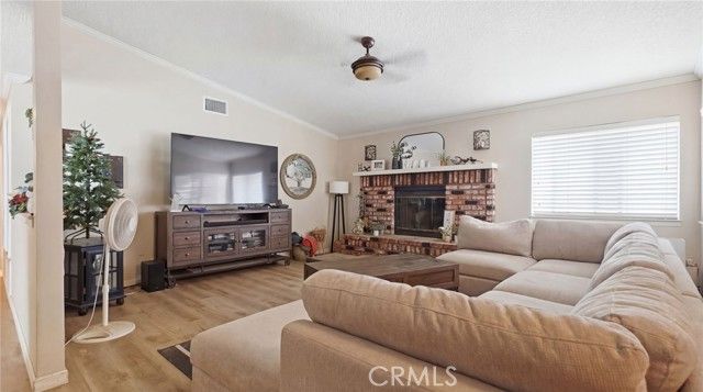 7589 Glider Ave, Hesperia, CA 92345