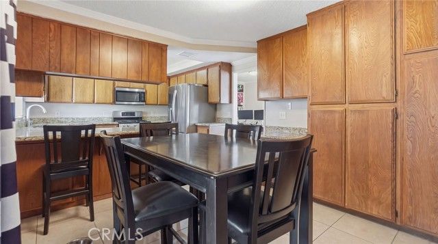 7589 Glider Ave, Hesperia, CA 92345