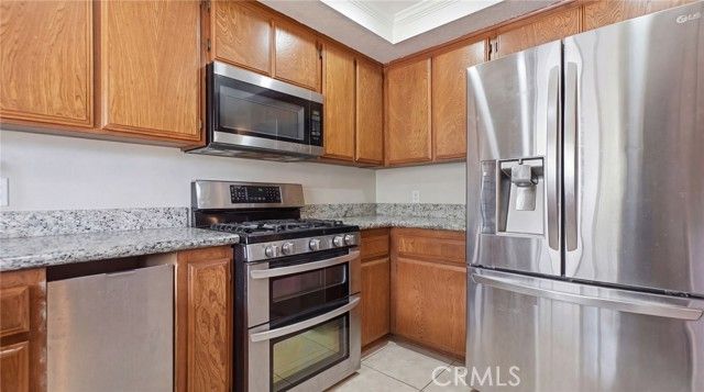 7589 Glider Ave, Hesperia, CA 92345