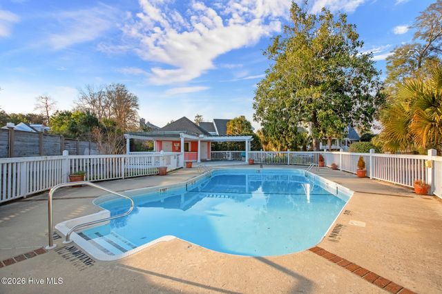 7200 Airlie Place, Wilmington, NC 28403