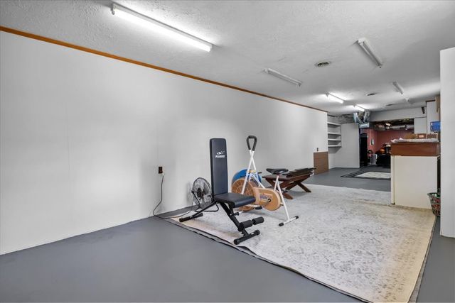 316 N Main St, Erin, TN 37061