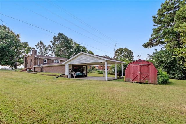 316 N Main St, Erin, TN 37061