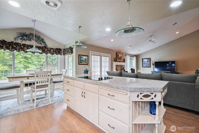 108 Sunset Lane, Longview, WA 98632