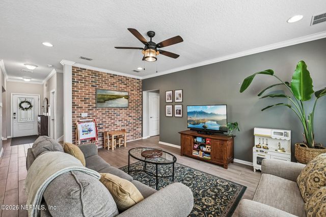 15694 CHIR PINE Drive, Jacksonville, FL 32218