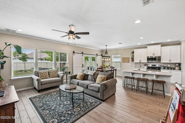 15694 CHIR PINE Drive, Jacksonville, FL 32218