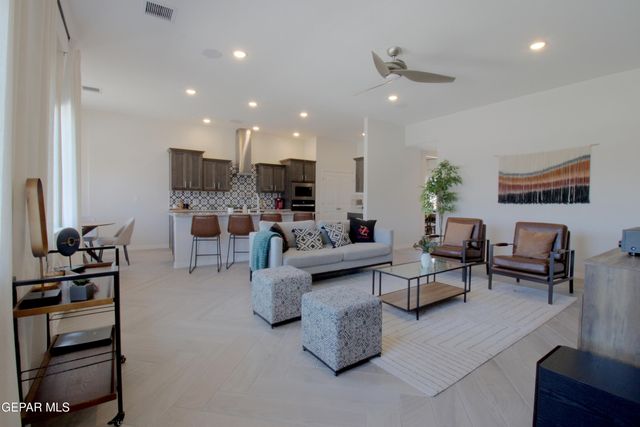 111 Wind Mill Trail, Santa Teresa, NM 88008