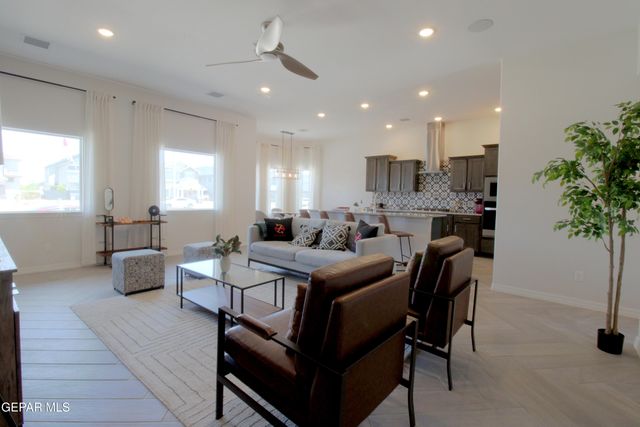 111 Wind Mill Trail, Santa Teresa, NM 88008