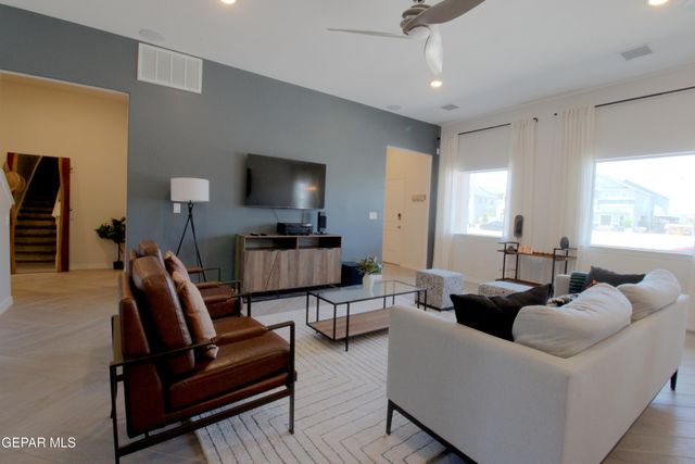 111 Wind Mill Trail, Santa Teresa, NM 88008